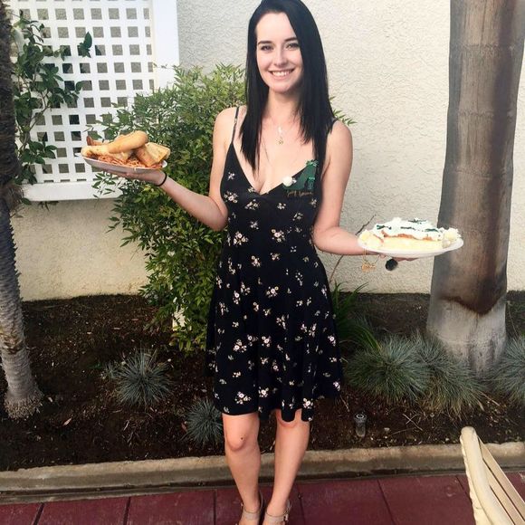 Meet your Posher, Lorena - Picture 1 of 1